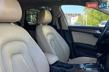 Седан Audi A4 2013 в Ивано-Франковске