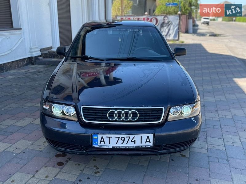 Седан Audi A4 1996 в Ивано-Франковске