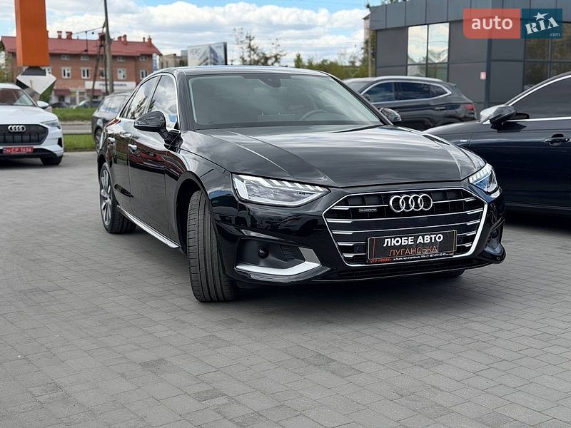 Седан Audi A4 2020 в Львові