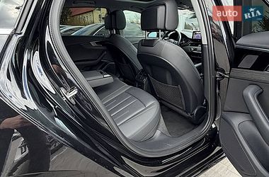 Седан Audi A4 2020 в Львові