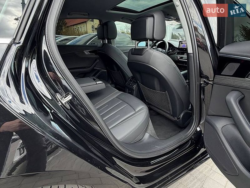 Седан Audi A4 2020 в Львові