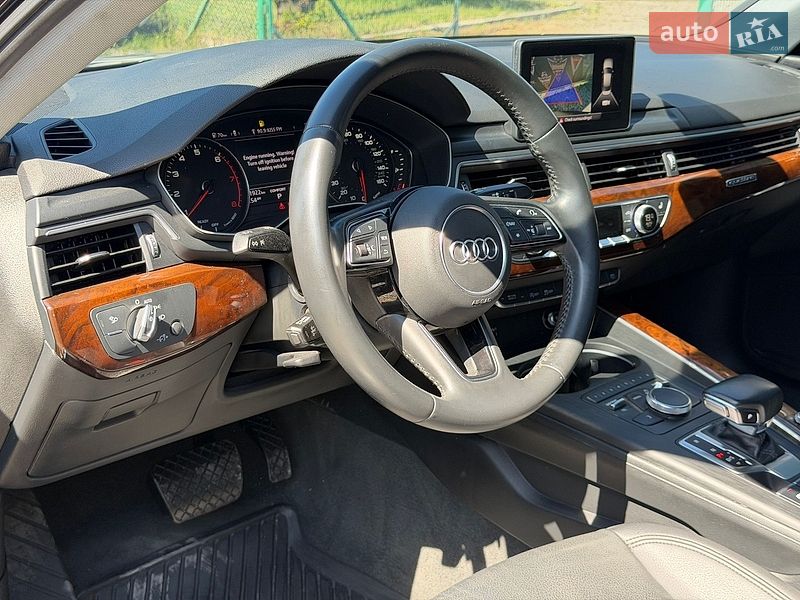 Седан Audi A4 2018 в Виннице