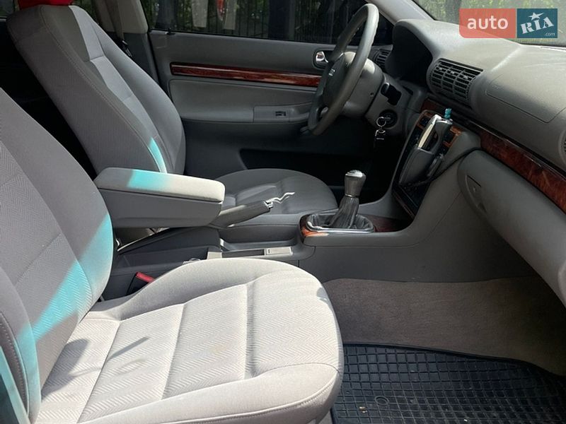 Универсал Audi A4 2000 в Виннице