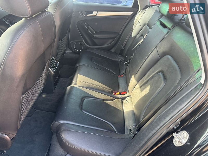 Седан Audi A4 2016 в Луцьку