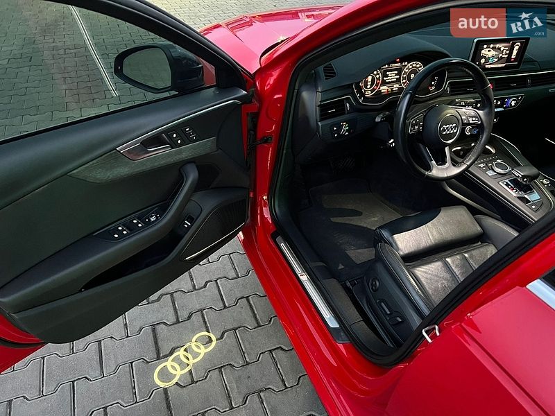 Седан Audi A4 2016 в Одессе