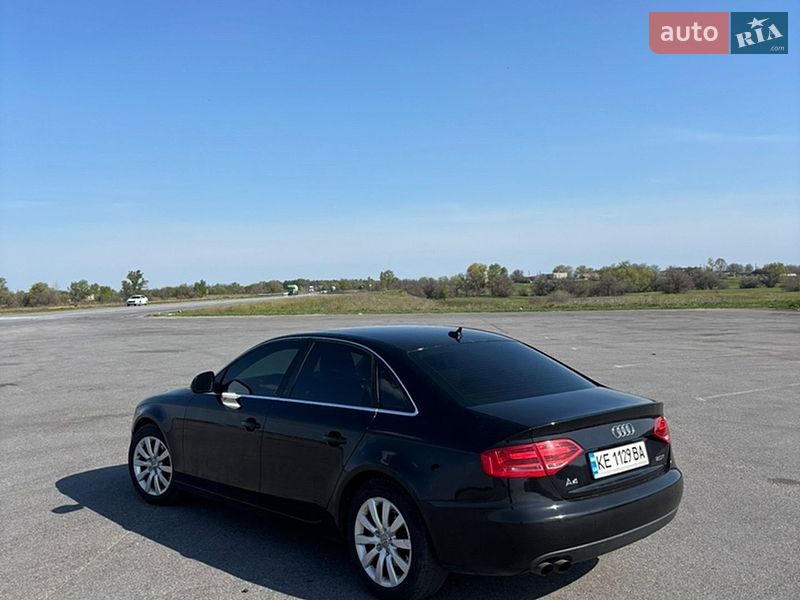 Седан Audi A4 2009 в Днепре