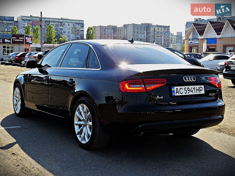 Седан Audi A4 2013 в Черкасах