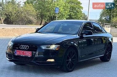 Седан Audi A4 2015 в Луцке