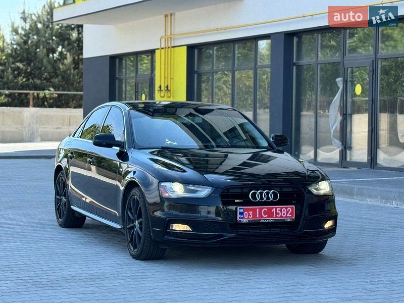Седан Audi A4 2015 в Луцке