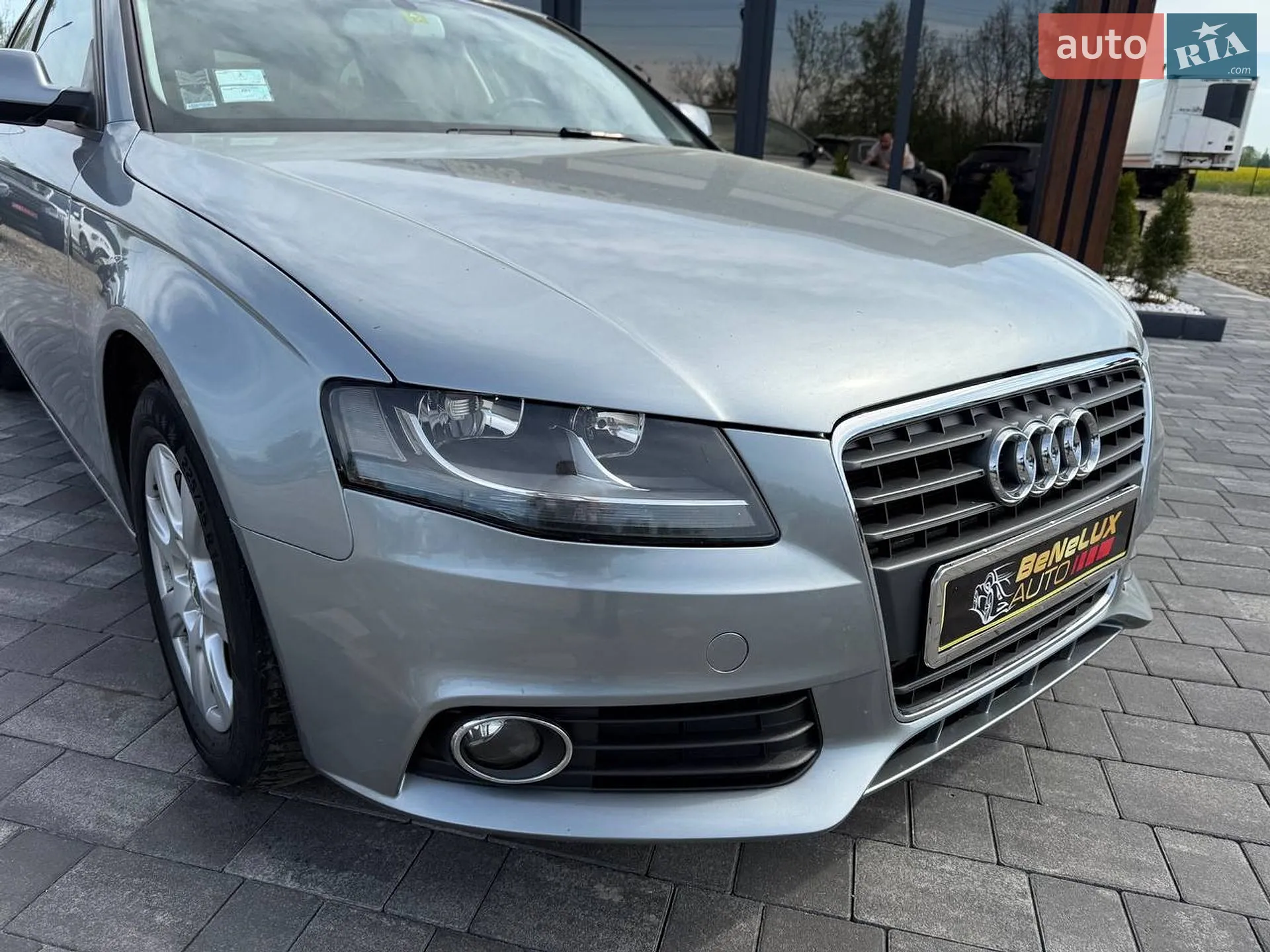 2010 Audi A4 - мініатюра 10