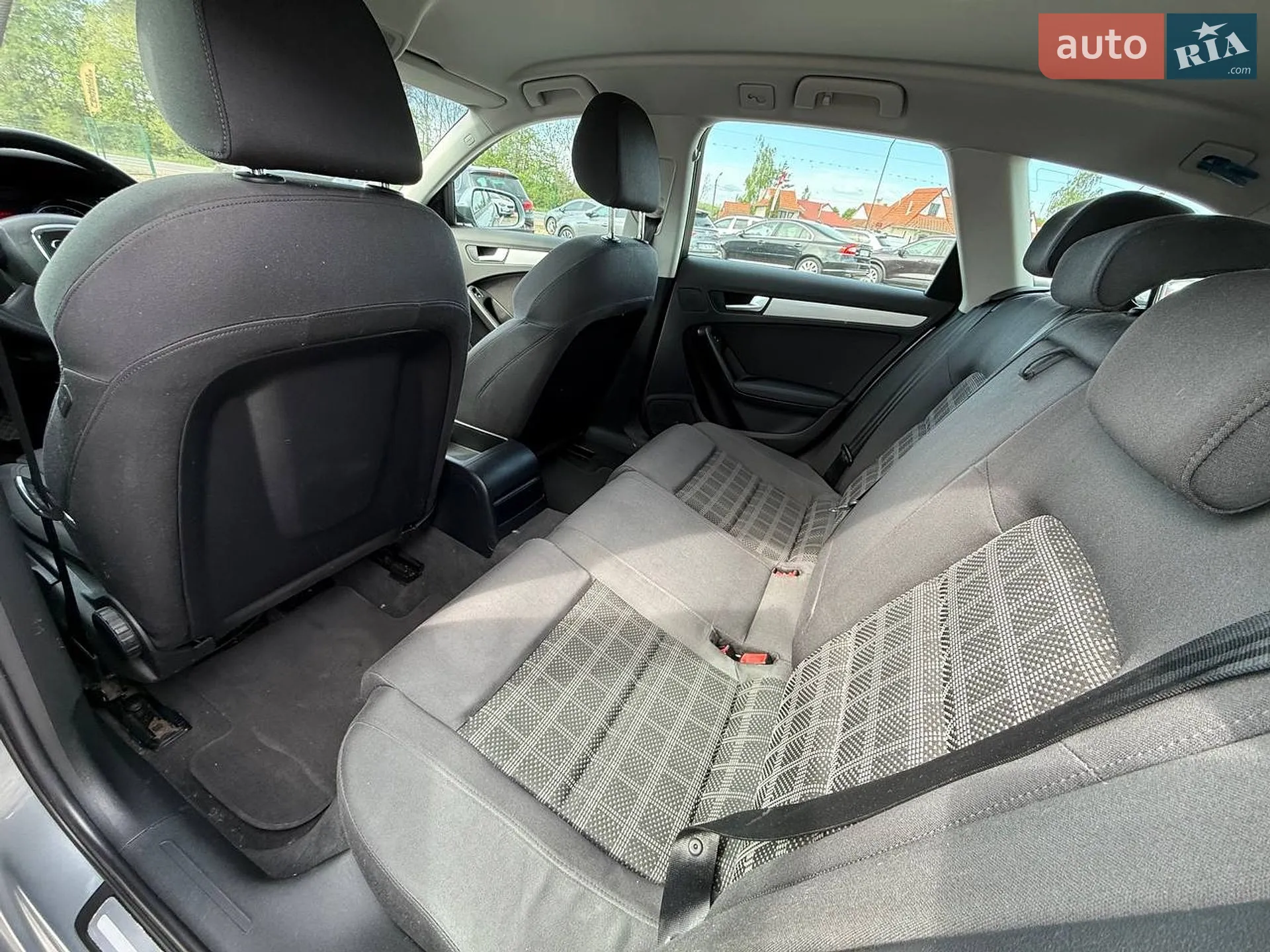 2010 Audi A4 - мініатюра 19