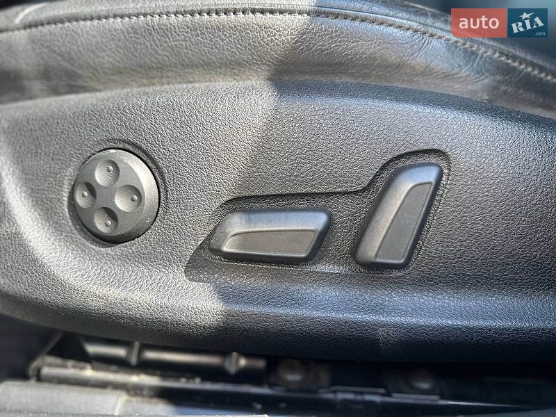Седан Audi A4 2011 в Одессе