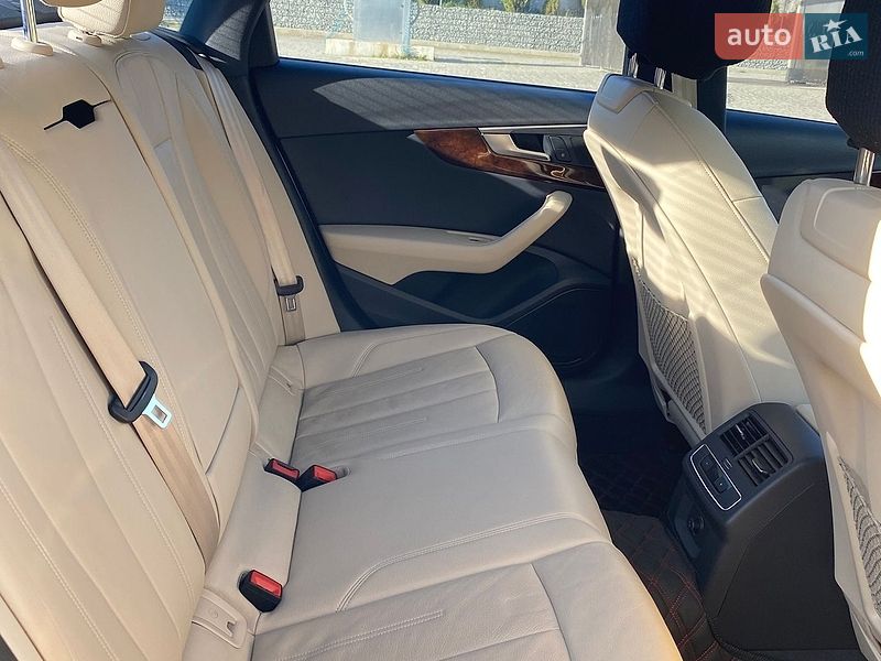 Седан Audi A4 2017 в Чернівцях