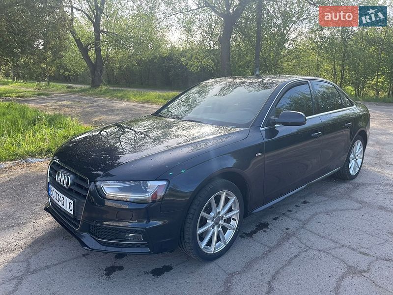 Седан Audi A4 2013 в Дрогобыче