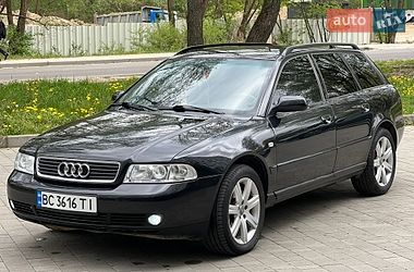 Универсал Audi A4 2000 в Новояворовске