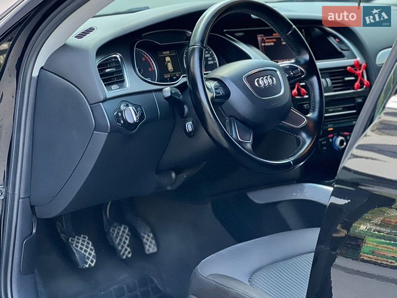 Універсал Audi A4 2012 в Новояворівську