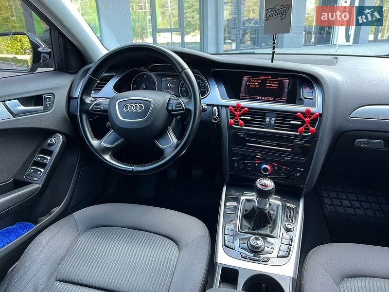 Універсал Audi A4 2012 в Новояворівську