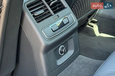 Седан Audi A4 2017 в Киеве