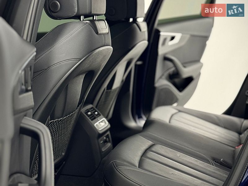 Седан Audi A4 2024 в Одесі
