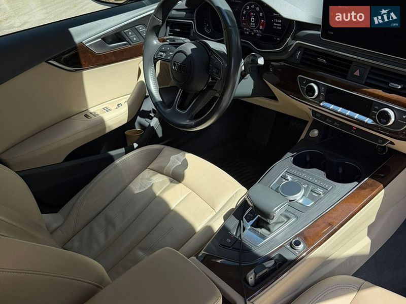Седан Audi A4 2017 в Києві