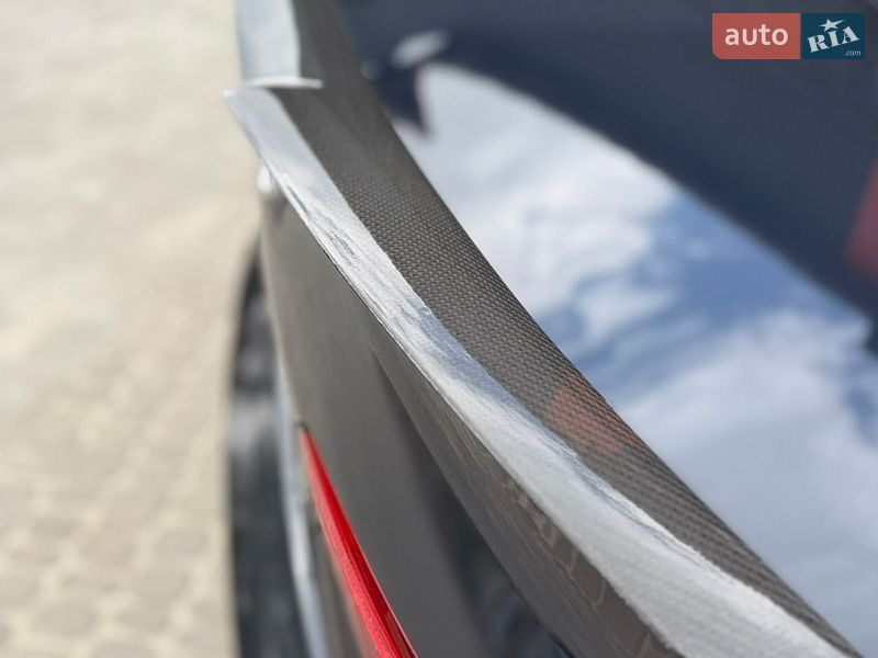 Седан Audi A4 2018 в Дубні