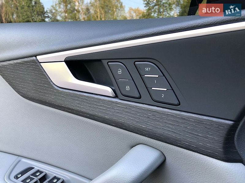 Седан Audi A4 2018 в Ирпене