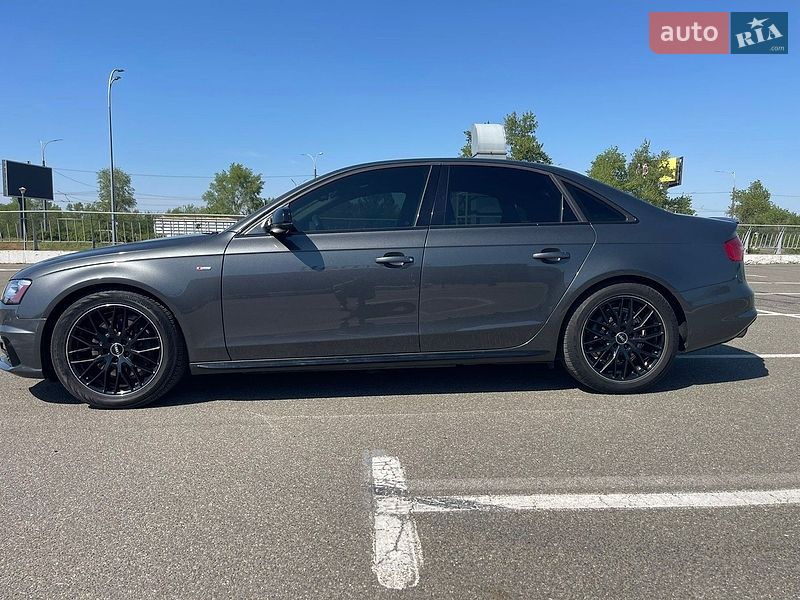 Седан Audi A4 2015 в Киеве
