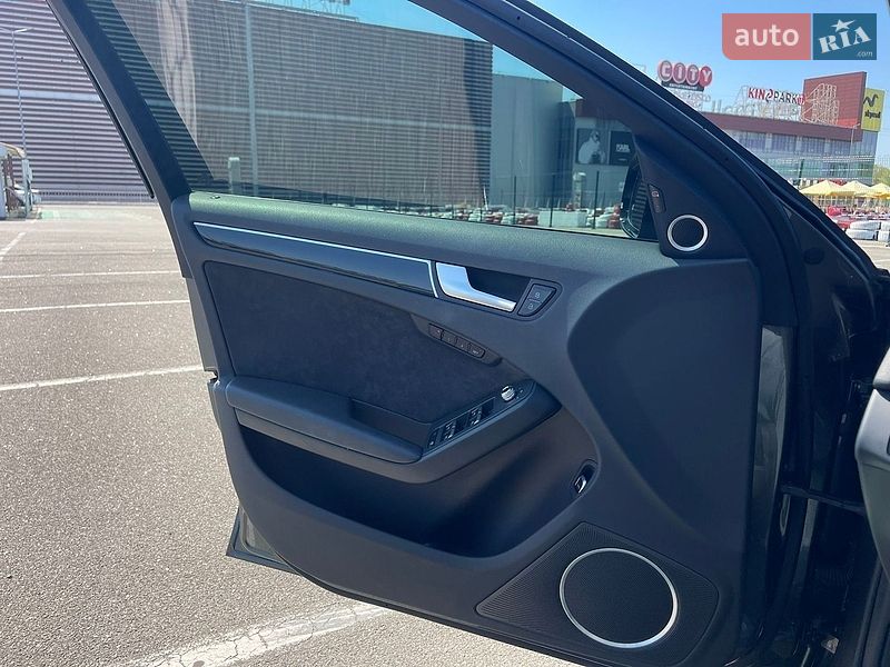 Седан Audi A4 2015 в Києві