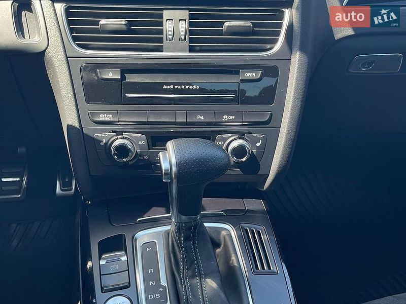 Седан Audi A4 2015 в Києві