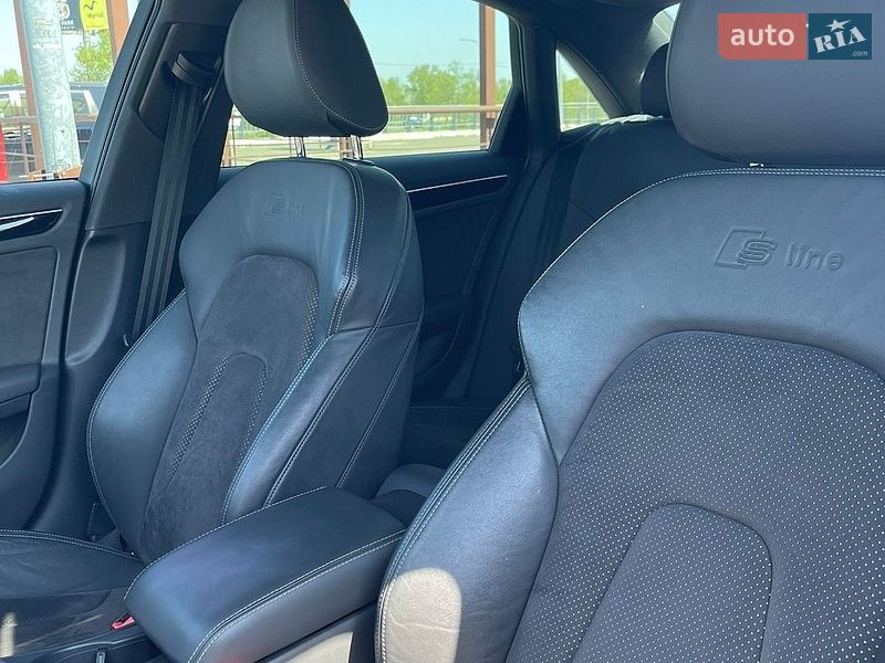 Седан Audi A4 2015 в Киеве