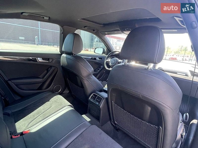 Седан Audi A4 2015 в Киеве