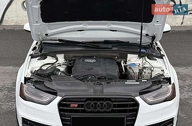 Седан Audi A4 2015 в Хмельницькому