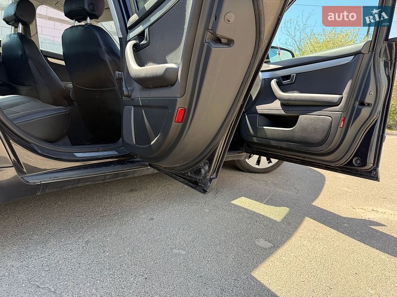 Универсал Audi A4 2007 в Киеве