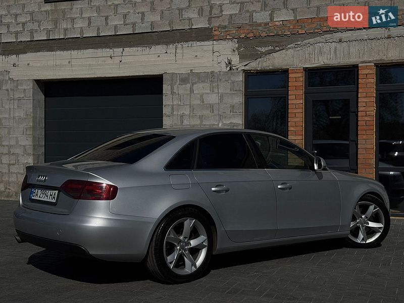 Седан Audi A4 2008 в Кропивницькому