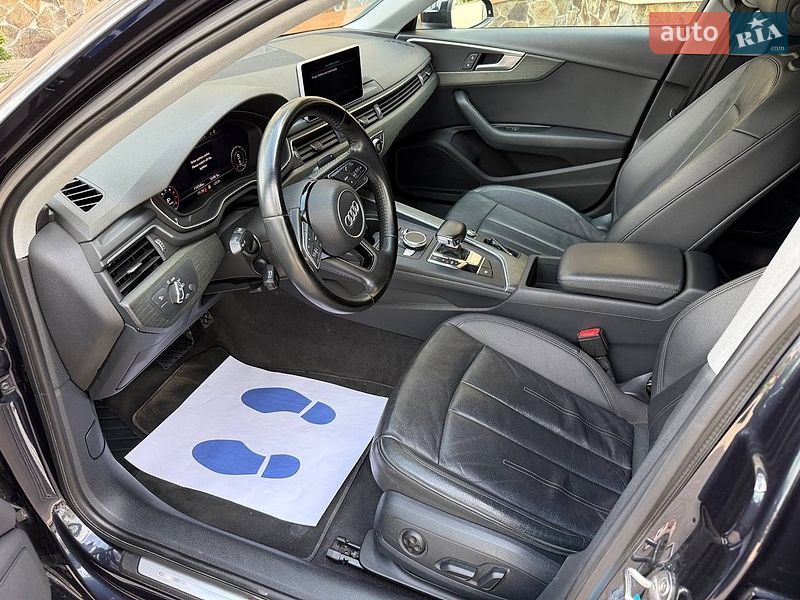 Седан Audi A4 2018 в Стрые