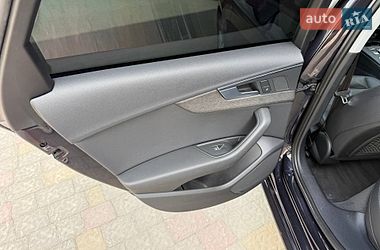 Седан Audi A4 2018 в Стрые