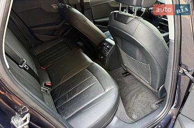 Седан Audi A4 2018 в Стрые