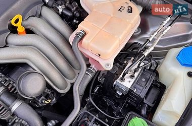 Седан Audi A4 2004 в Калиновке