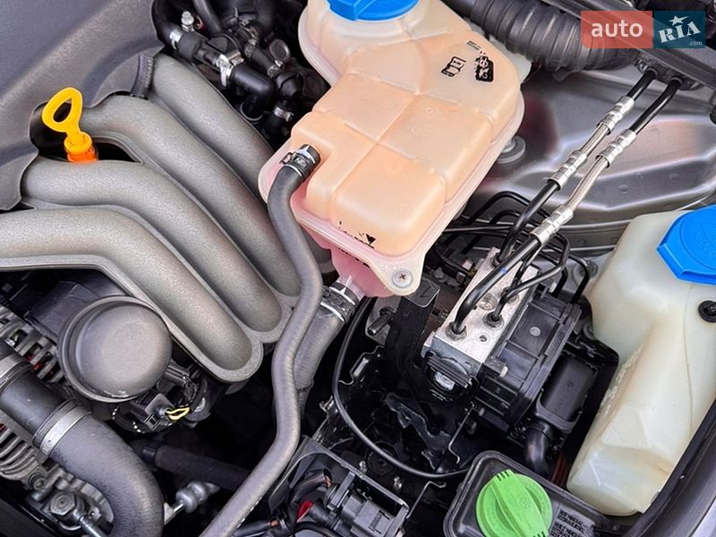 Седан Audi A4 2004 в Калиновке
