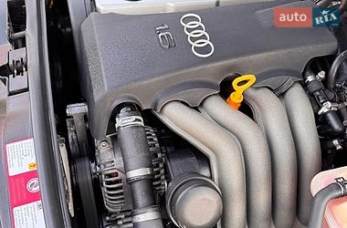 Седан Audi A4 2004 в Калиновке