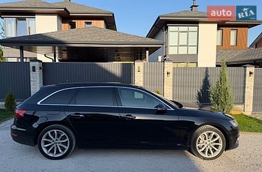 Универсал Audi A4 2016 в Киеве