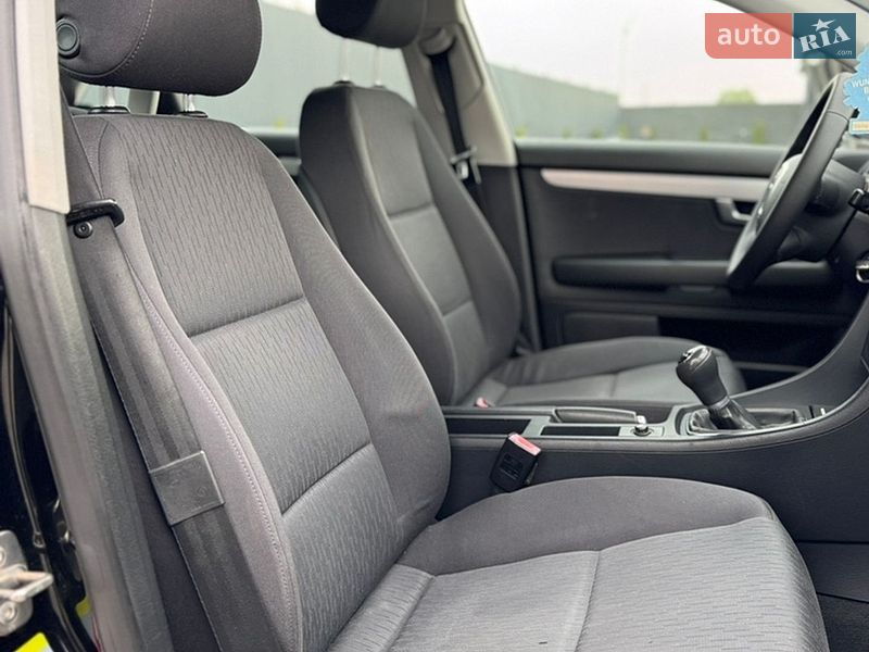 Седан Audi A4 2006 в Виноградове