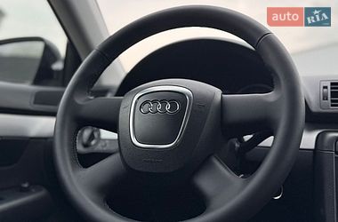 Седан Audi A4 2006 в Виноградове