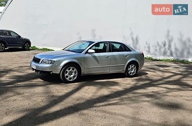 Седан Audi A4 2004 в Києві