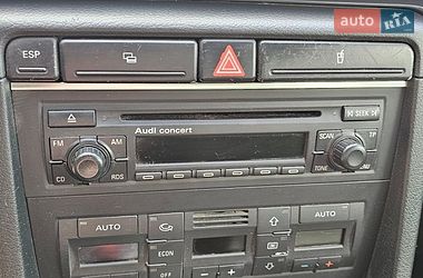 Седан Audi A4 2004 в Києві