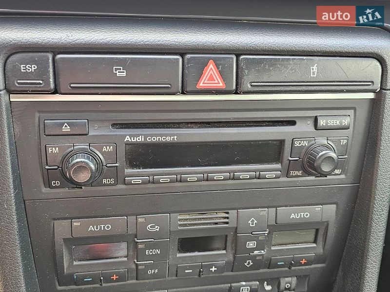 Седан Audi A4 2004 в Києві