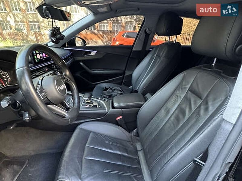 Седан Audi A4 2017 в Львові