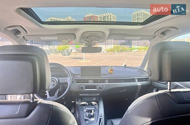 Седан Audi A4 2018 в Киеве