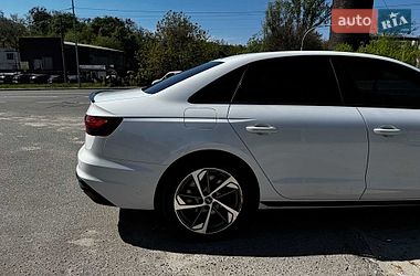 Седан Audi A4 2022 в Вінниці