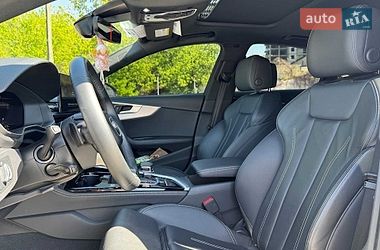 Седан Audi A4 2022 в Вінниці